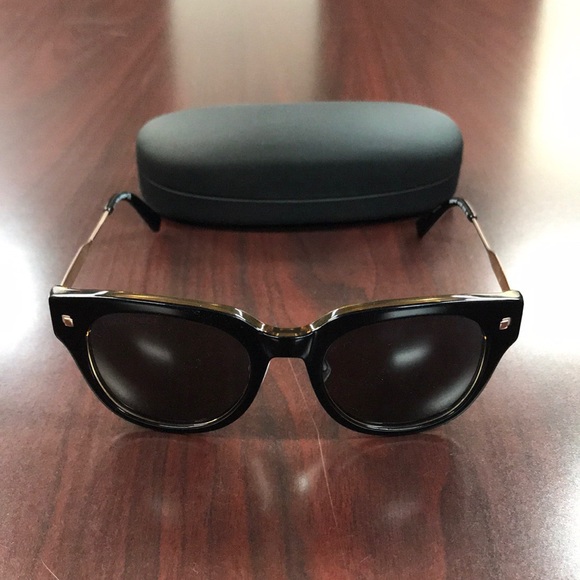 Dsquared DQ0140 col.05N5020150 Designer eyewear main image 5